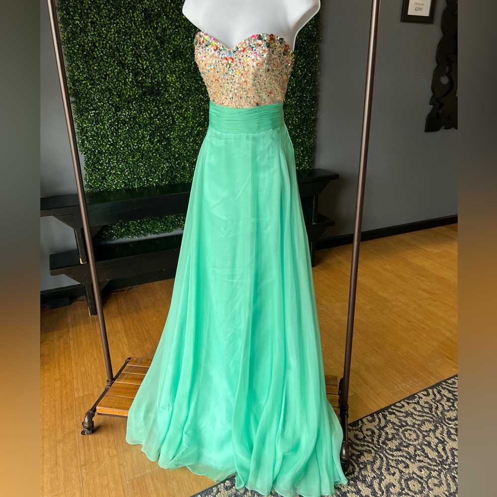 MacDuggal Bustier Formal Gown, Prom dress  Mint/Nude